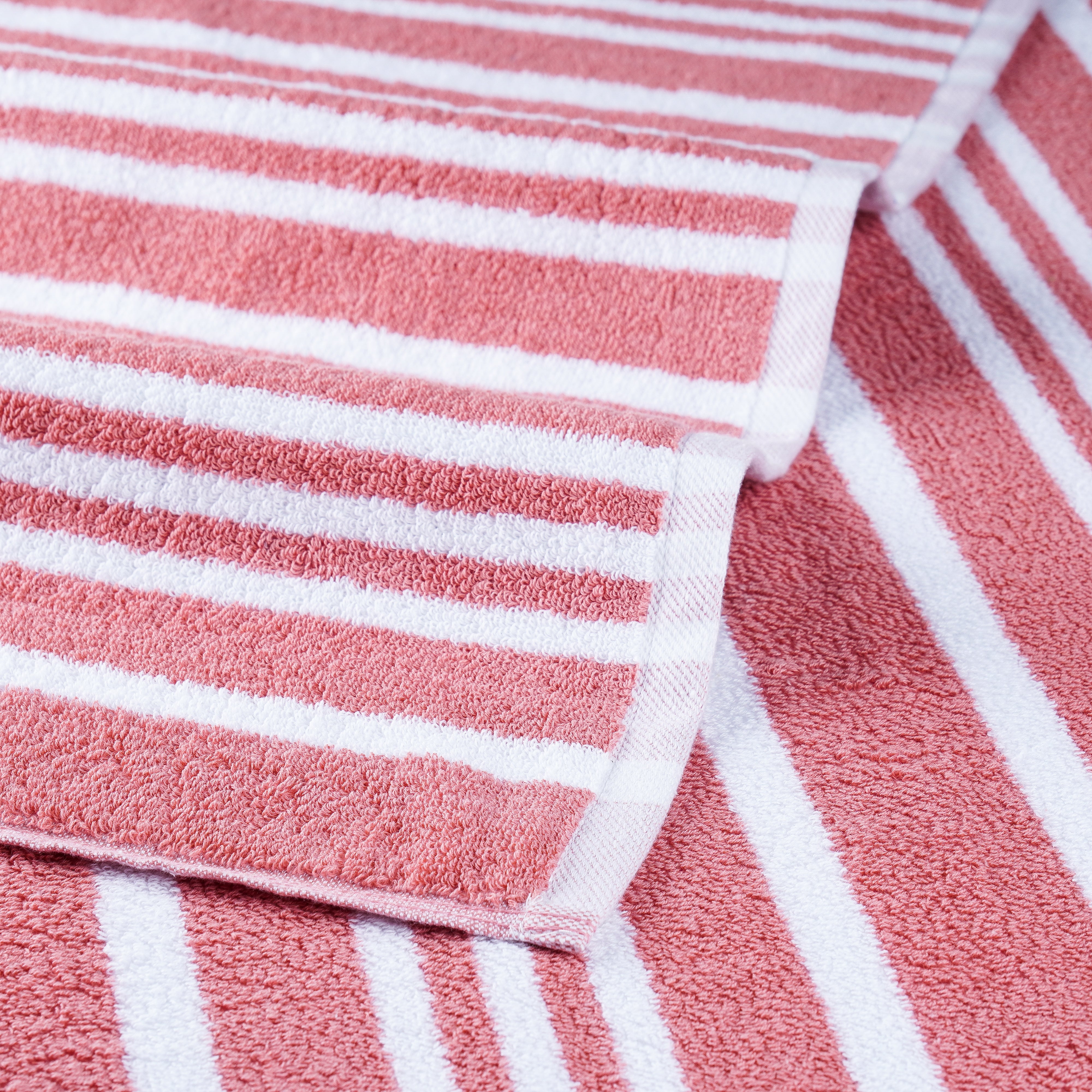 Amalfi Beach Towel (Pink)